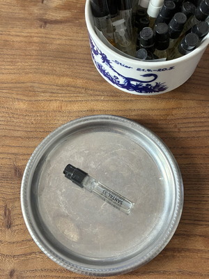Le Labo Santal 33 sample 2ml like new, official tester