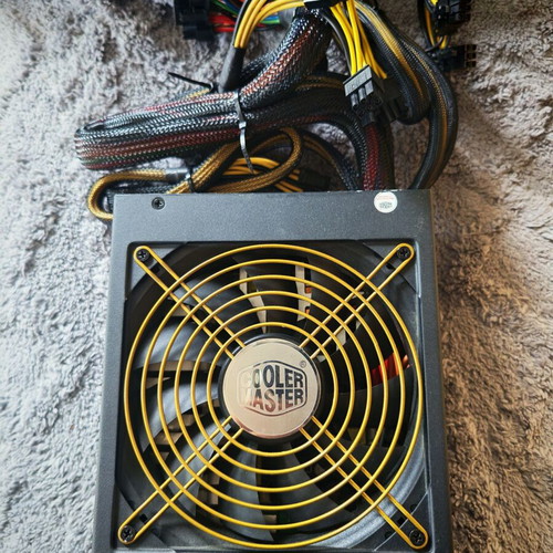 Cooler Master Silent Pro Gold 1000W power supply like new