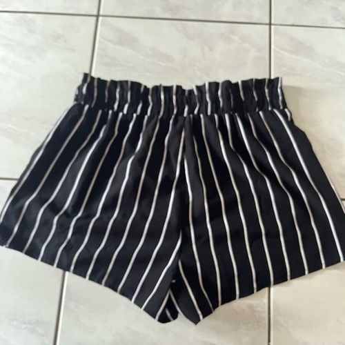 Shein women's shorts new, size large, black and white