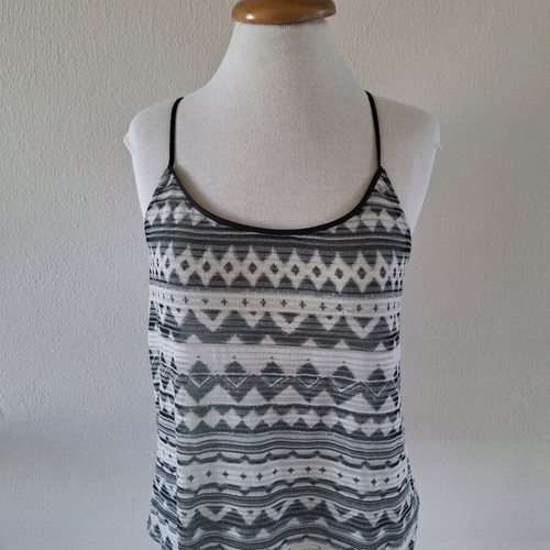 Zara top size M like new, black and white