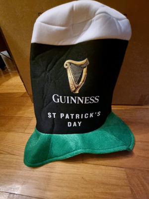 Guinness fabric hat collectible like new