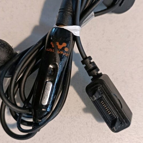 Sony Ericsson earbuds used in very good condition