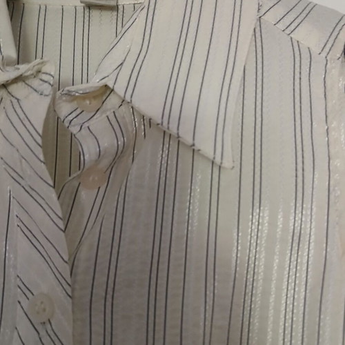 Mango sleeveless women's shirt size M like new