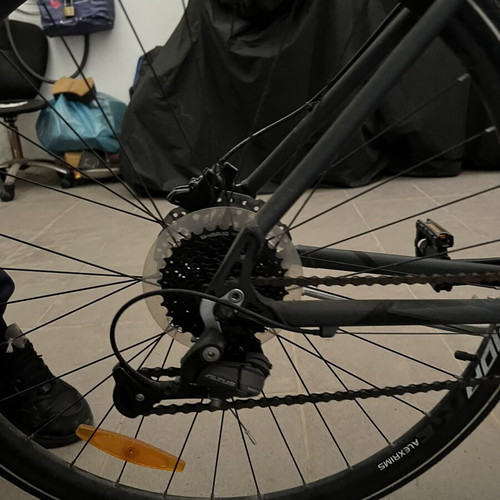 Merida Crossway 40 bike like new, size S/M, black