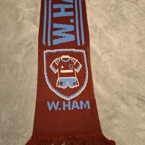 West Ham United – Liverpool Collector Football Scarf like new