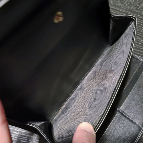 Gucci Guccissima Mini Pochette Wallet on Chain like new black leather