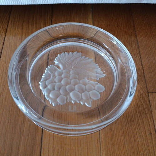 Emanuel Ungaro vintage crystal ashtray with grape carving