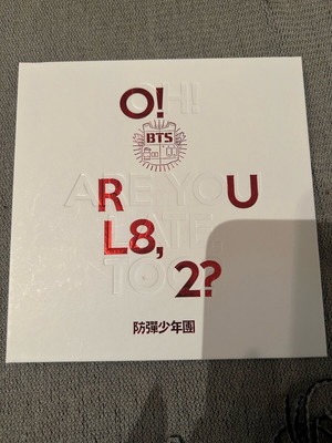 Bts - o! Rul8,2? album used with CD, photobook, and poster