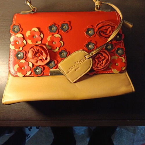 Laura Vita women's handbag like new, beige multicolor