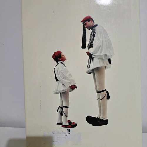 Book Οι Εύζωνοι like new, historical and photographic material