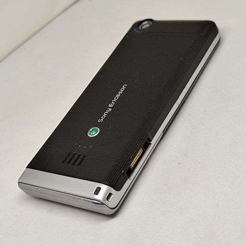 Sony Ericsson Naite (J105i) phone like new, silver
