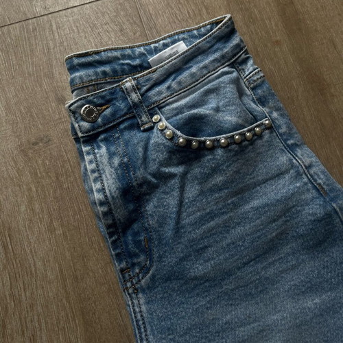 Zara blue jeans with pearl new, size 34