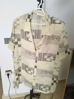 Women's shirt like new, size XL