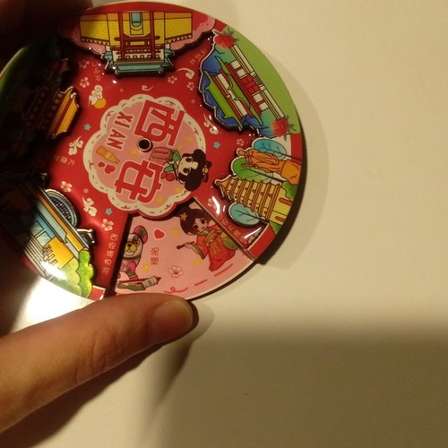 Magnet from Beijing new with rotating top