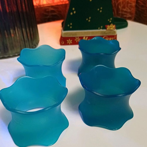Tupperware napkin rings new, set of 4