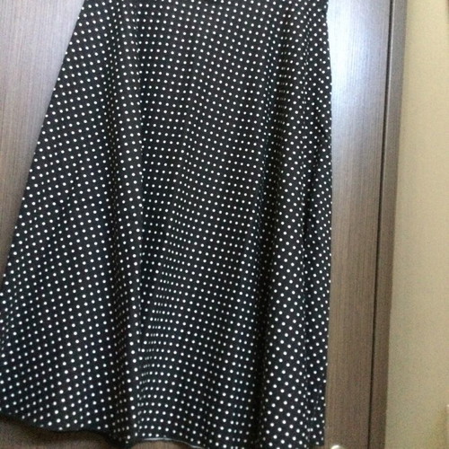 Midi polka dot skirt like new, black and white, size M