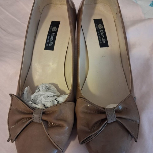 Pumps size 40 beige like new