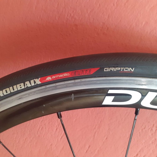 Shimano DURA-ACE WH 7900-C35 wheels like new, carbon clincher 35mm