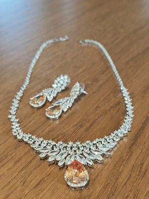 Jewelry set silver plated with zircon stones like new