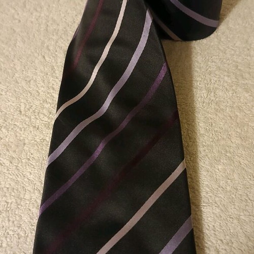 Marks and Spencer men's tie gray with purple stripes like new