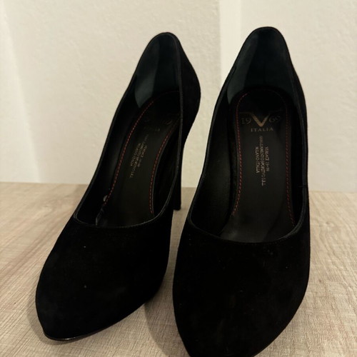 Ιταλικές γόβες Versace 19.69 suede leather σαν καινούργιες, μέγεθος 39, μαύρες
