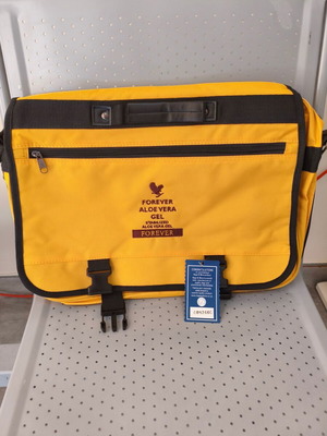 Forever Aloe Vera Company laptop bag 42x30x12cm black and yellow