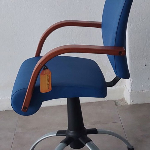 NEW Modern Chair for Boudoir for Hair Salons by GIORGIO VEZZOSI