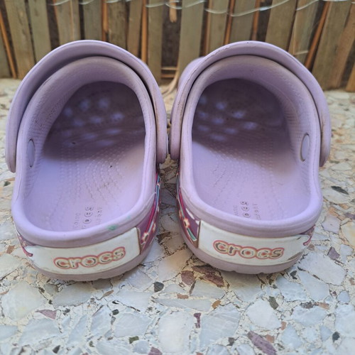 Crocs for girl size 20-21 used