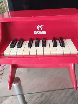 Snooba wooden piano like new