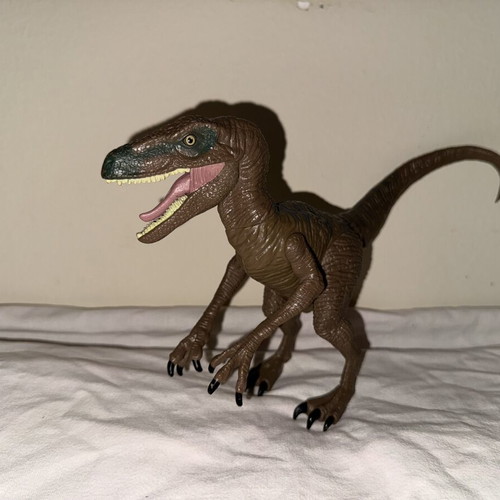 Jurassic World Velociraptors Echo, Delta & Charlie figures