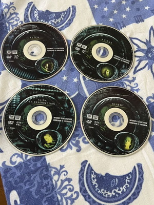 Σετ DVD Aliens, 4 δίσκοι