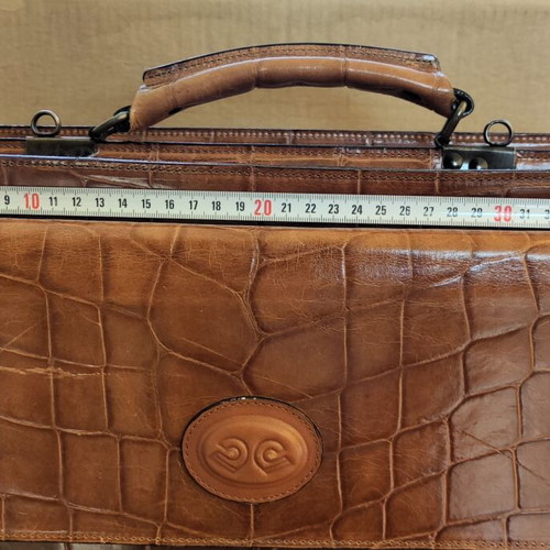Leather Briefcase 3 Compartments used, brown