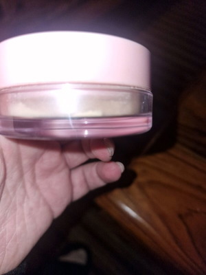 Kylie Jenner Tsansuscent Setting Powder 5 gr σχεδόν αχρησιμοποίητο