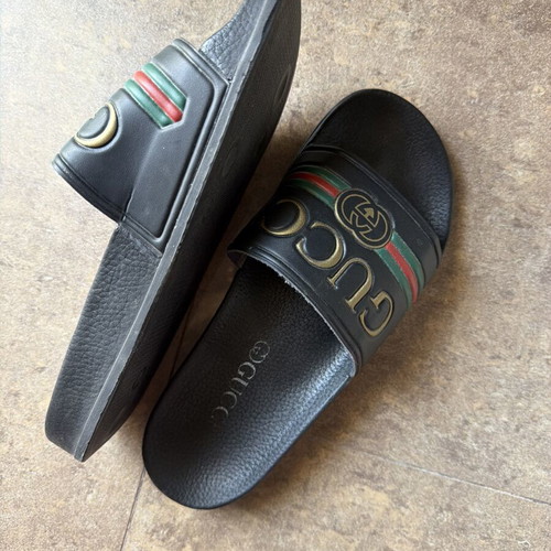 Gucci black slippers size 38