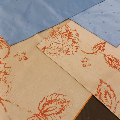 Decorative pillows like new