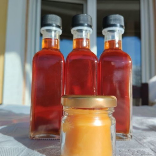 Beeswax salve with Sword Oil in 40ml glass jar new