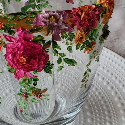 Vase of solid crystal hand-painted, sculpture painting