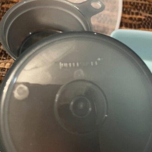 Tupperware measuring cups set, 250ml and 100ml