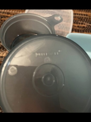 Tupperware measuring cups set, 250ml and 100ml