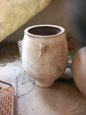 Pithari over 70 years old like new, height 1.30m, diameter 0.40m