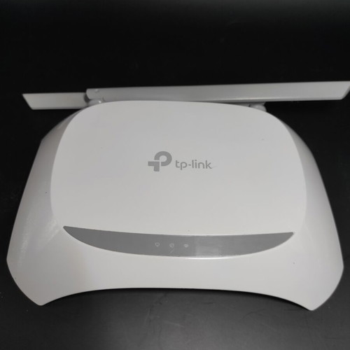 Tp-Link TL-WR840N 300Mbps wireless router used without power cable