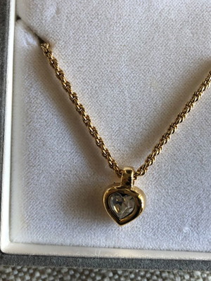 Christian Dior necklace like new vintage gold-plated with heart design