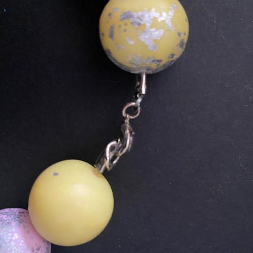 Necklace with round pastel beads and silver detail new