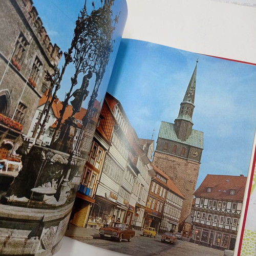 Old and rare books used, three languages: German, English, French