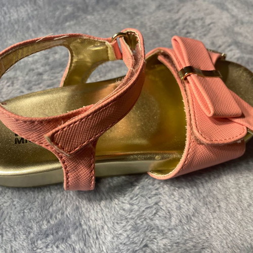 Michael Kors kids sandals like new, size 24, pink