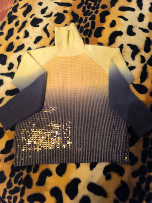 Wool turtleneck sweater new, two-tone with sequins, size Large