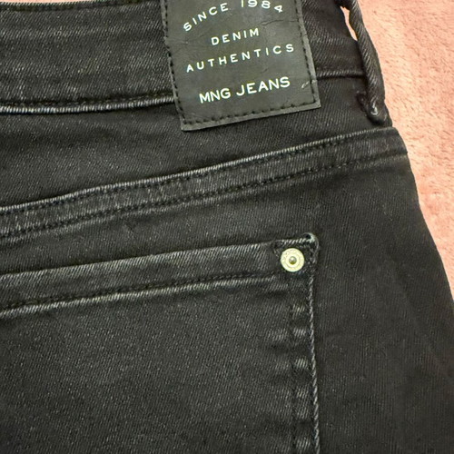 Mango MNG Jeans black denim shorts size EU 38 like new