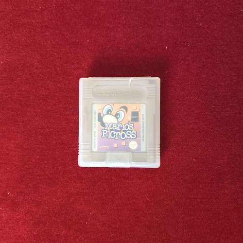 Game Boy (1989) set like new with original cartridges