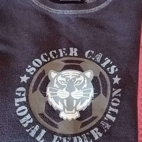 Children's long-sleeve shirt size XL, like new, 100% cotton