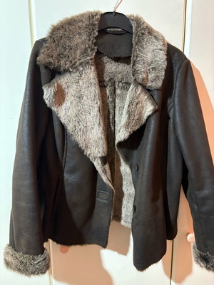 Marks and Spencer μπουφάν με γούνα σαν καινούργιο, καφέ